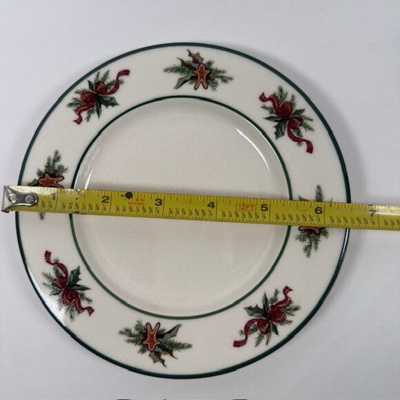 R H Macy The Cellar O'Tannenbaum, 1 Bread &Butter Plate, Holly & Ribbon Border - Picture 9 of 11